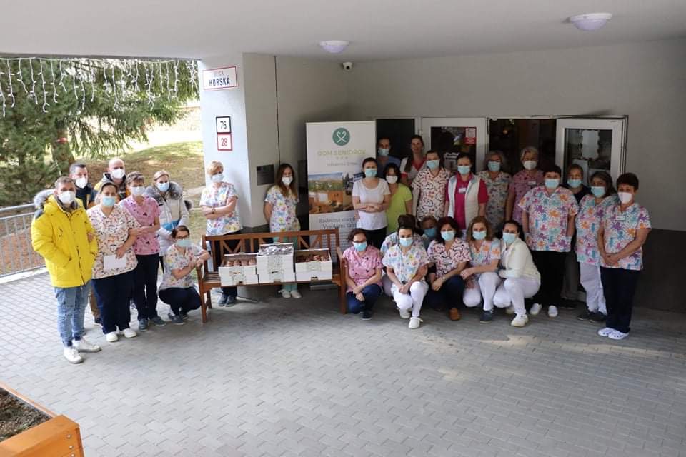 F51B7F2D 9304 4063 834D 52123055B0DB